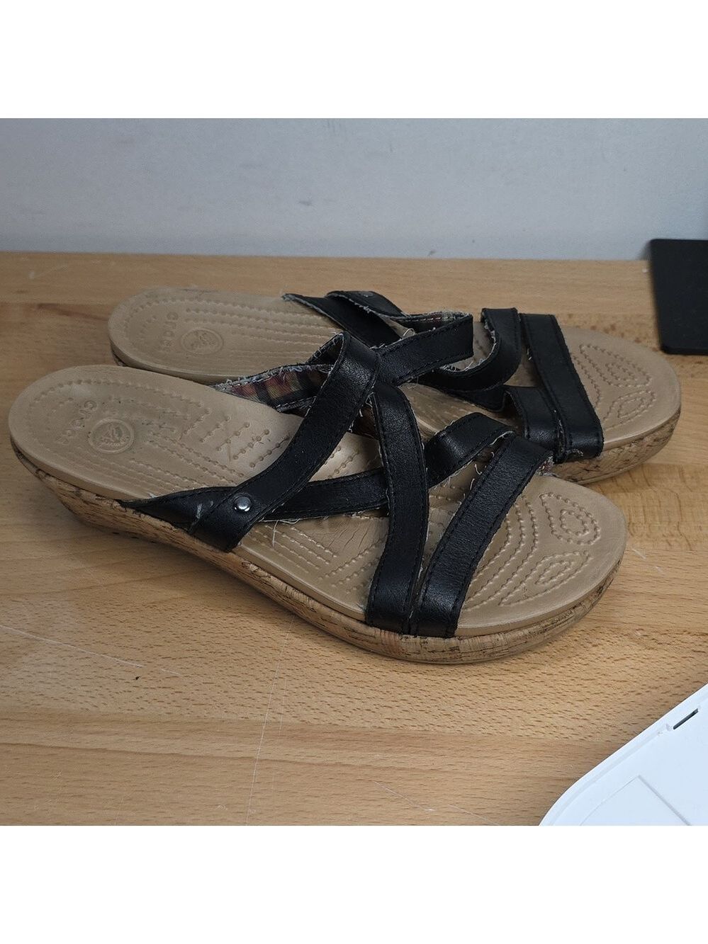 Crocs Women 8 Platform Straps Slip On